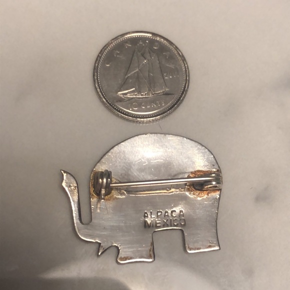 Elephant abalone Alpaca Mexico pin brooch - Picture 3 of 3